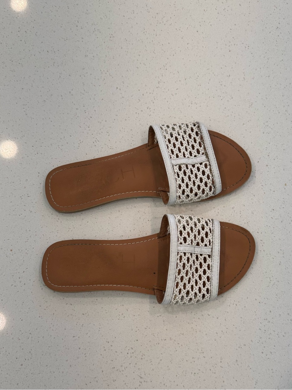 BEACH by Matisse White Woven Intricate Flat Slide Sandals Womens size 8